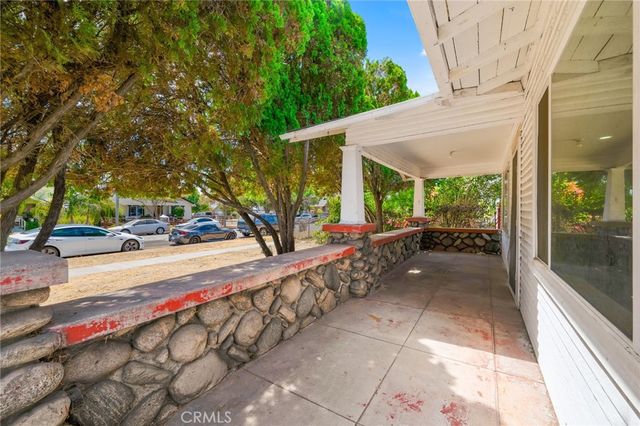 755 E Monterey Avenue, Pomona, CA 91767