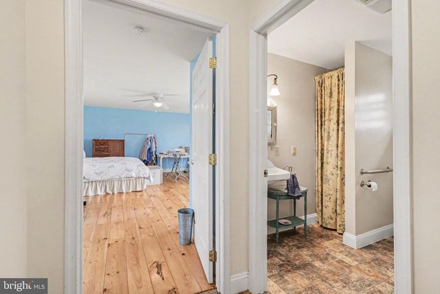7139 OLD HARRISBURG RD, York Springs, PA 17372