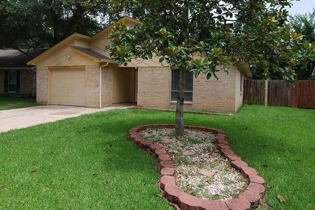 28302 Doverbrook Drive Drive, Huffman, TX 77336