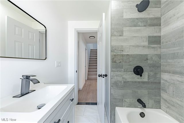 4049 W 157th Street, Cleveland, OH 44135