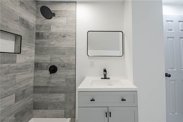 4049 W 157th Street, Cleveland, OH 44135