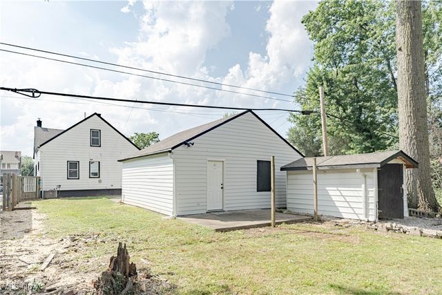 4049 W 157th Street, Cleveland, OH 44135