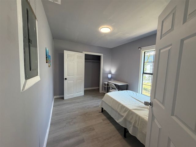 513 Shawnee Trace, Grand Prairie, TX 75051