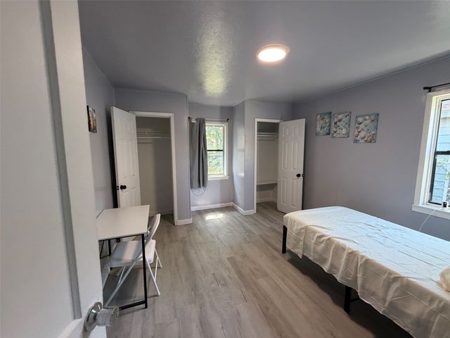 513 Shawnee Trace, Grand Prairie, TX 75051