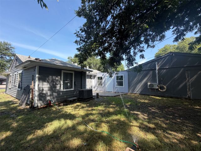513 Shawnee Trace, Grand Prairie, TX 75051