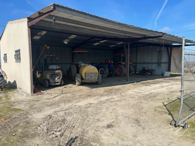 9577 S Del Rey Avenue, Selma, CA 93662