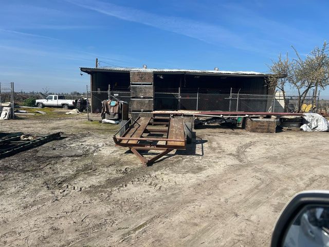 9577 S Del Rey Avenue, Selma, CA 93662