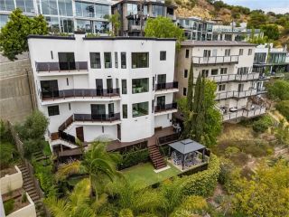 6438 Georgius, Los Angeles, CA 90068