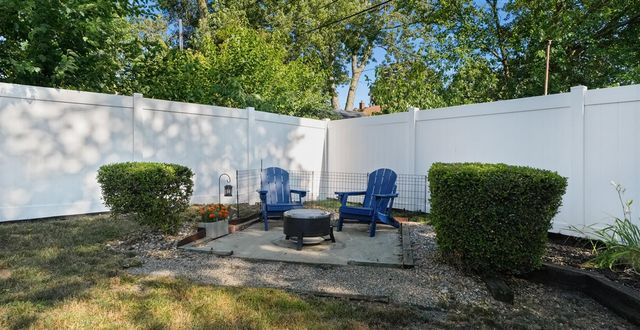 272 W 23rd Street, Holland, MI 49423