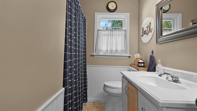 272 W 23rd Street, Holland, MI 49423