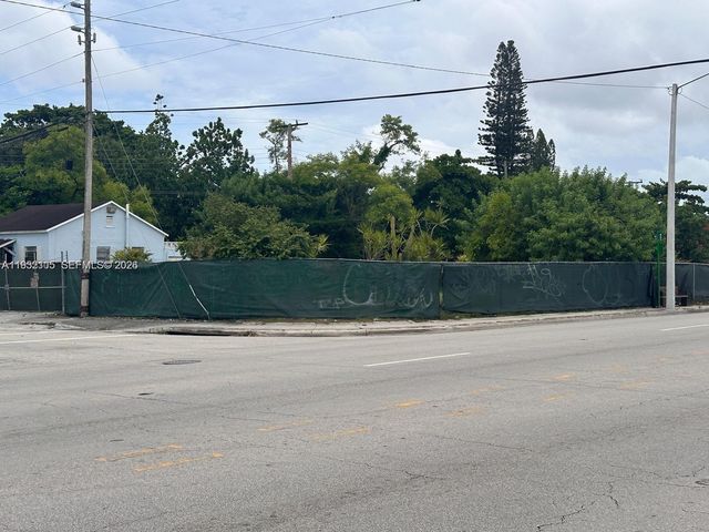 1630 NW 51st St, Miami, FL 33142