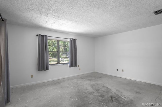1561 NW 21st Street, Crystal River, FL 34428