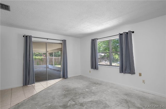 1561 NW 21st Street, Crystal River, FL 34428