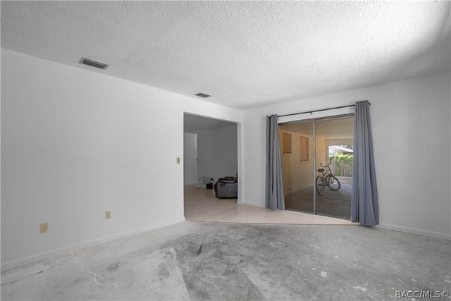 1561 NW 21st Street, Crystal River, FL 34428