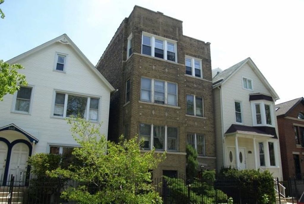 2439 N Francisco Avenue 3, Chicago, IL 60647