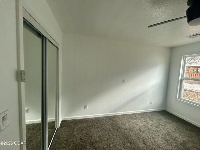 112 Orchard Street, Alba, MO 64830