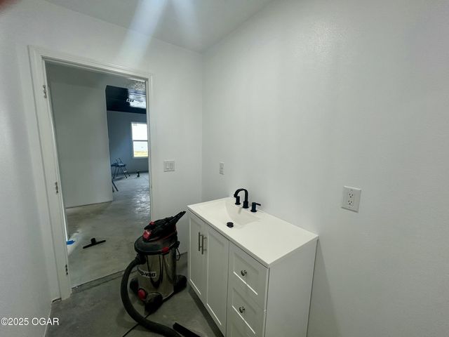 112 Orchard Street, Alba, MO 64830