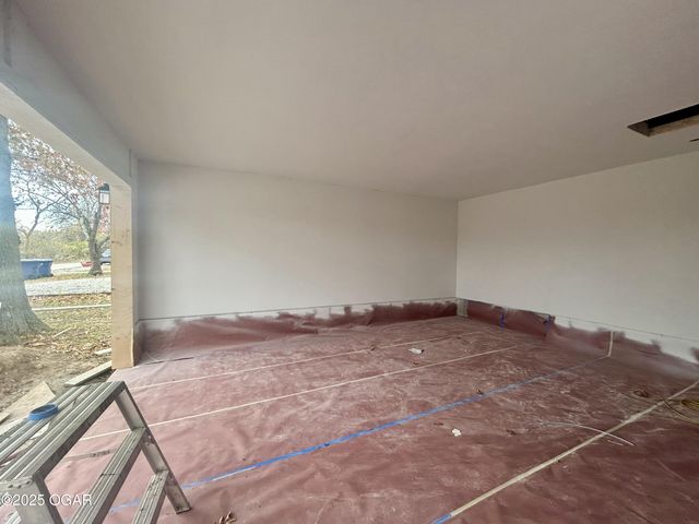 112 Orchard Street, Alba, MO 64830