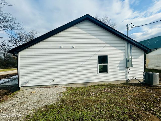 112 Orchard Street, Alba, MO 64830