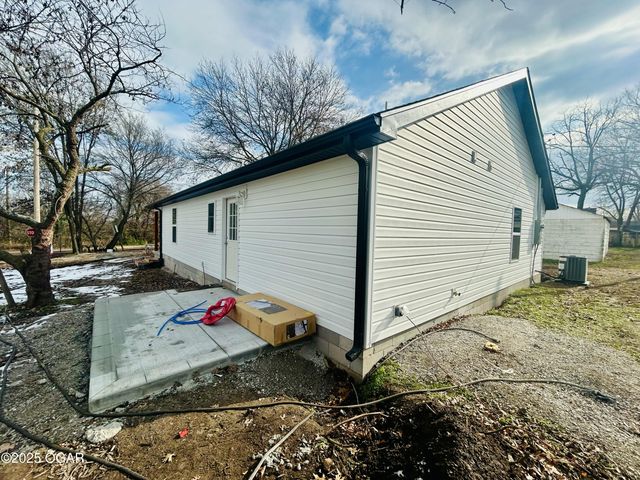 112 Orchard Street, Alba, MO 64830