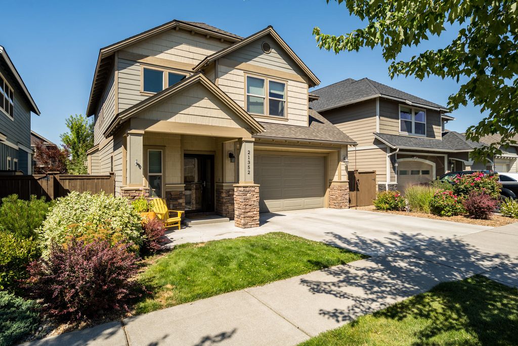 21352 NE Evelyn Place, Bend, OR 97701