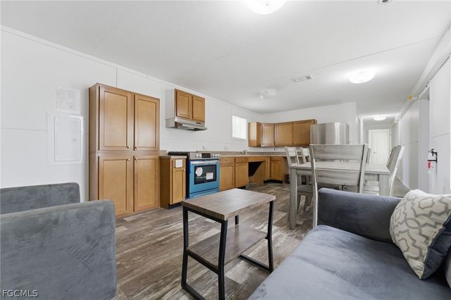 169 Avenida Del Sur, Clewiston, FL 33440