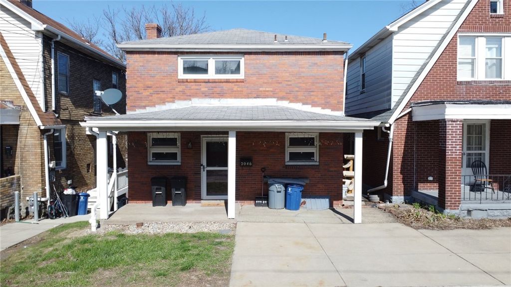 2046 Pioneer Ave, Brookline, PA 15226