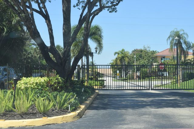 9416 Boca River Circle 9416, Boca Raton, FL 33434