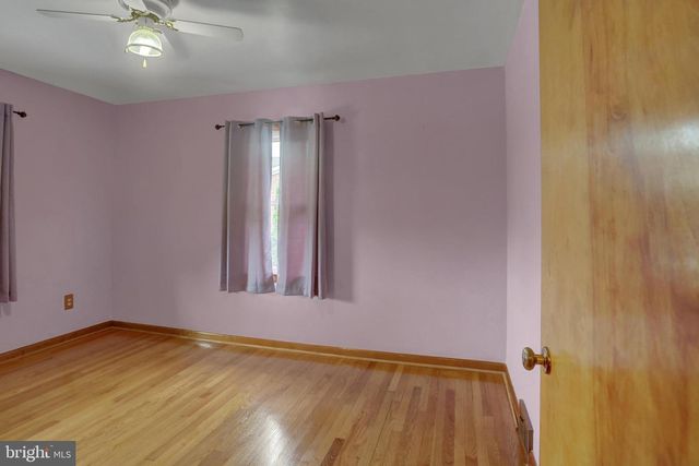 2239 BEVERLY DR, Hagerstown, MD 21740