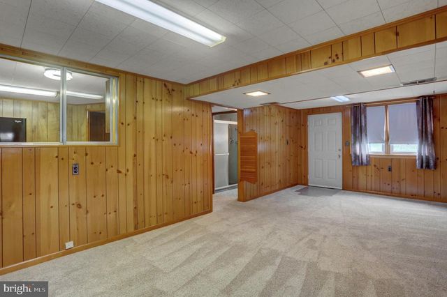 2239 BEVERLY DR, Hagerstown, MD 21740