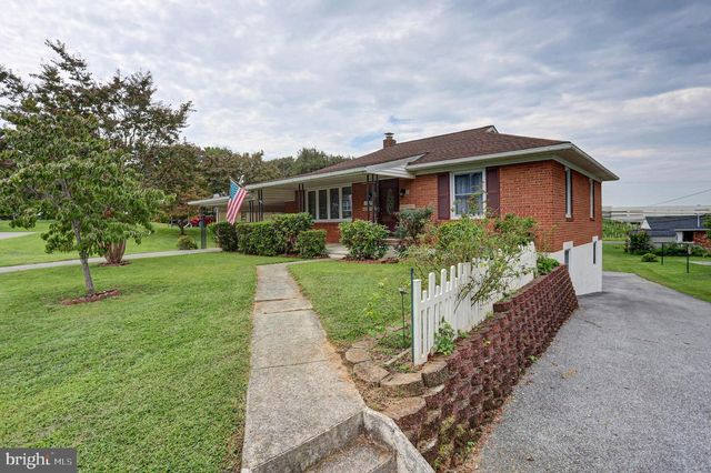 2239 BEVERLY DR, Hagerstown, MD 21740