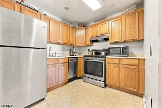 39 Union St 406, Hackensack City, NJ 07601