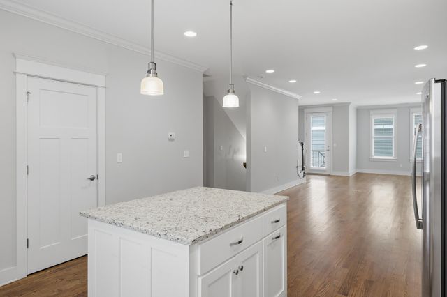 909 Spinnaker Way, Chattanooga, TN 37402