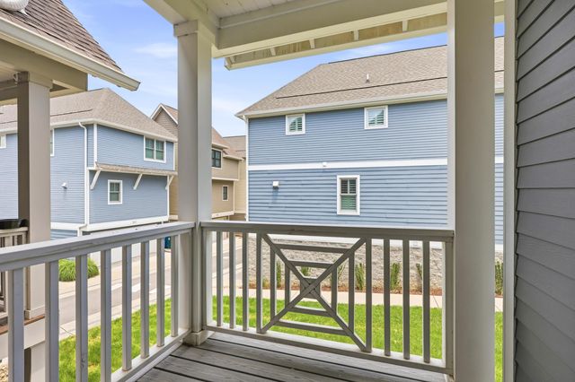 909 Spinnaker Way, Chattanooga, TN 37402