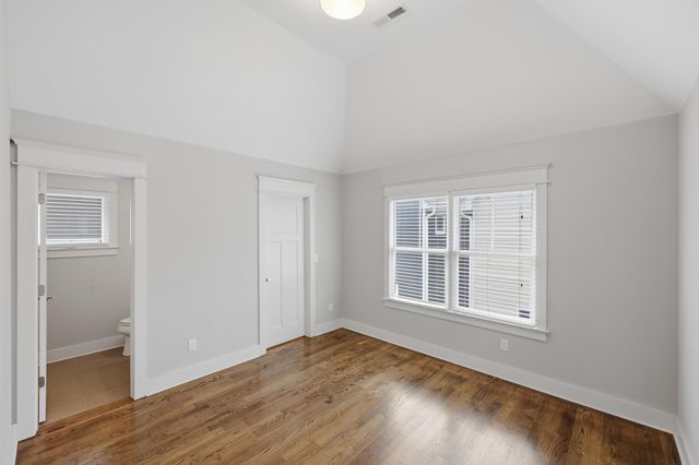 909 Spinnaker Way, Chattanooga, TN 37402