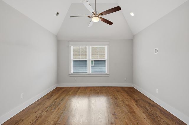 909 Spinnaker Way, Chattanooga, TN 37402