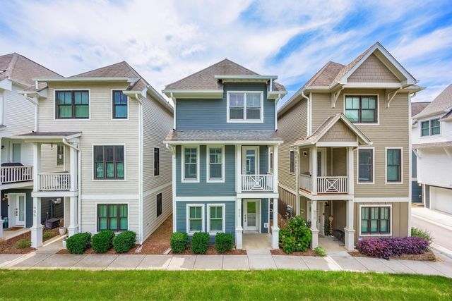 909 Spinnaker Way, Chattanooga, TN 37402