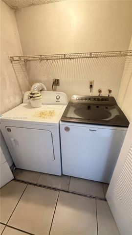 9375 Fontainebleau Blvd L304, Miami, FL 33172