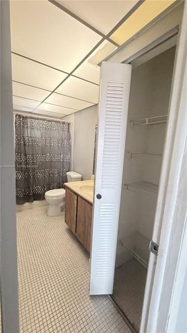 9375 Fontainebleau Blvd L304, Miami, FL 33172