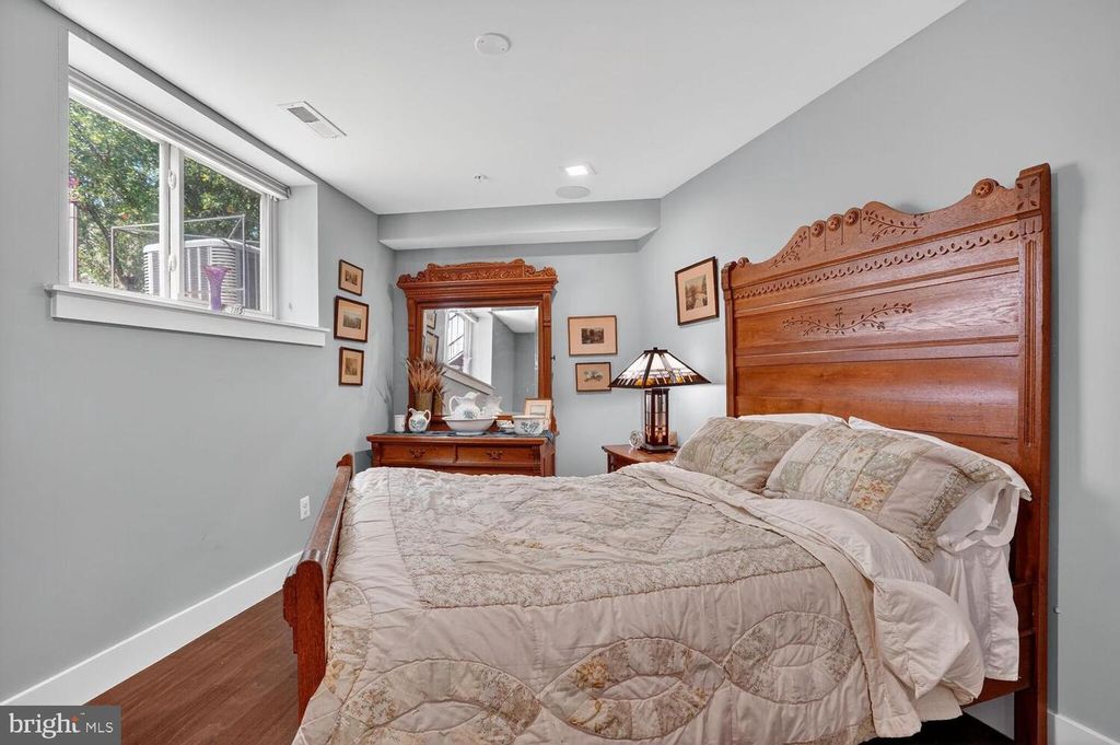 5700 BLAIR RD NE, Washington, DC 20011