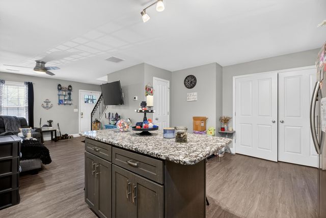 1831 Brent Street, Paris, KY 40361