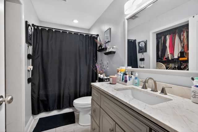 1831 Brent Street, Paris, KY 40361