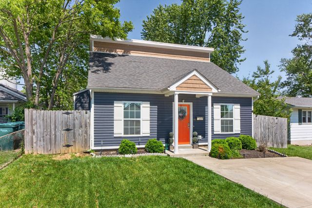 1831 Brent Street, Paris, KY 40361
