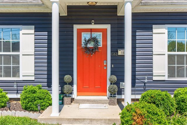 1831 Brent Street, Paris, KY 40361