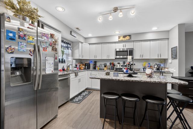 1831 Brent Street, Paris, KY 40361