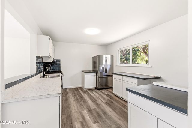 9 Annapolis Road, Toms River, NJ 08757