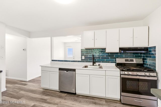9 Annapolis Road, Toms River, NJ 08757