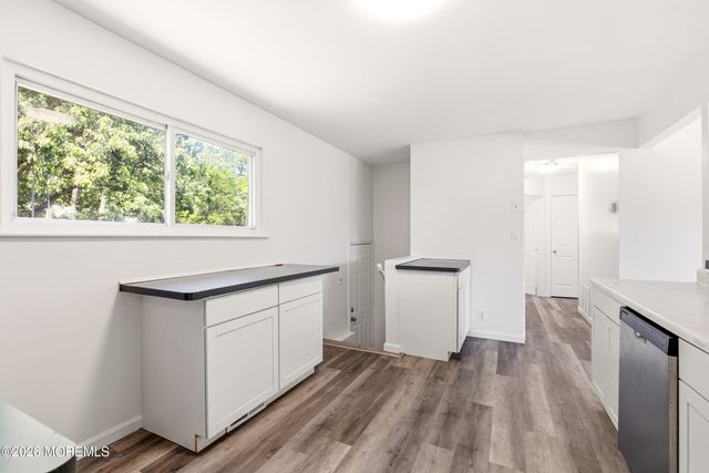 9 Annapolis Road, Toms River, NJ 08757