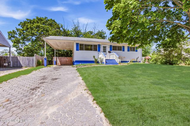 9 Annapolis Road, Toms River, NJ 08757