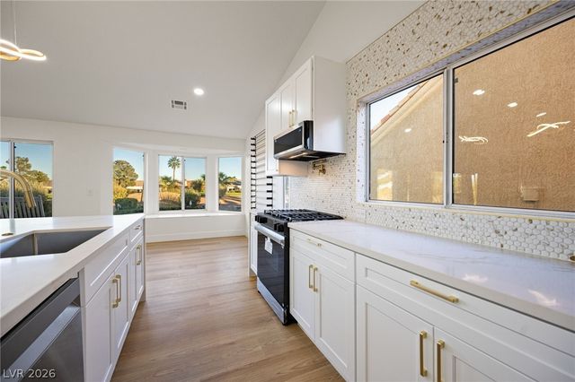 2808 Crown Ridge Drive, Las Vegas, NV 89134